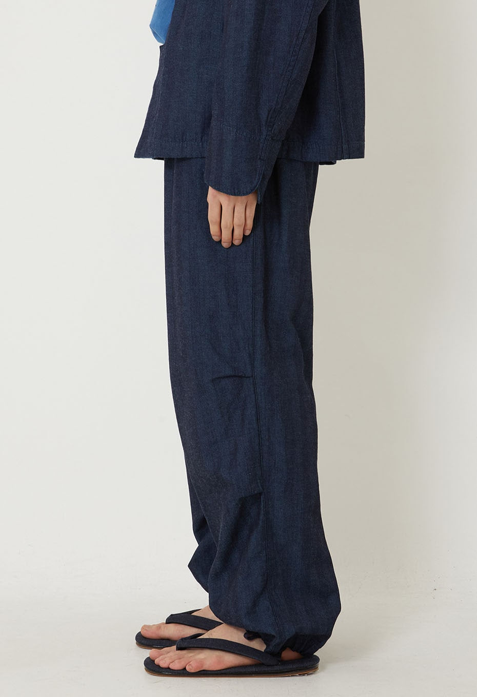 インディゴミックスヘリンボーン ニータックパンツ - INDIGO