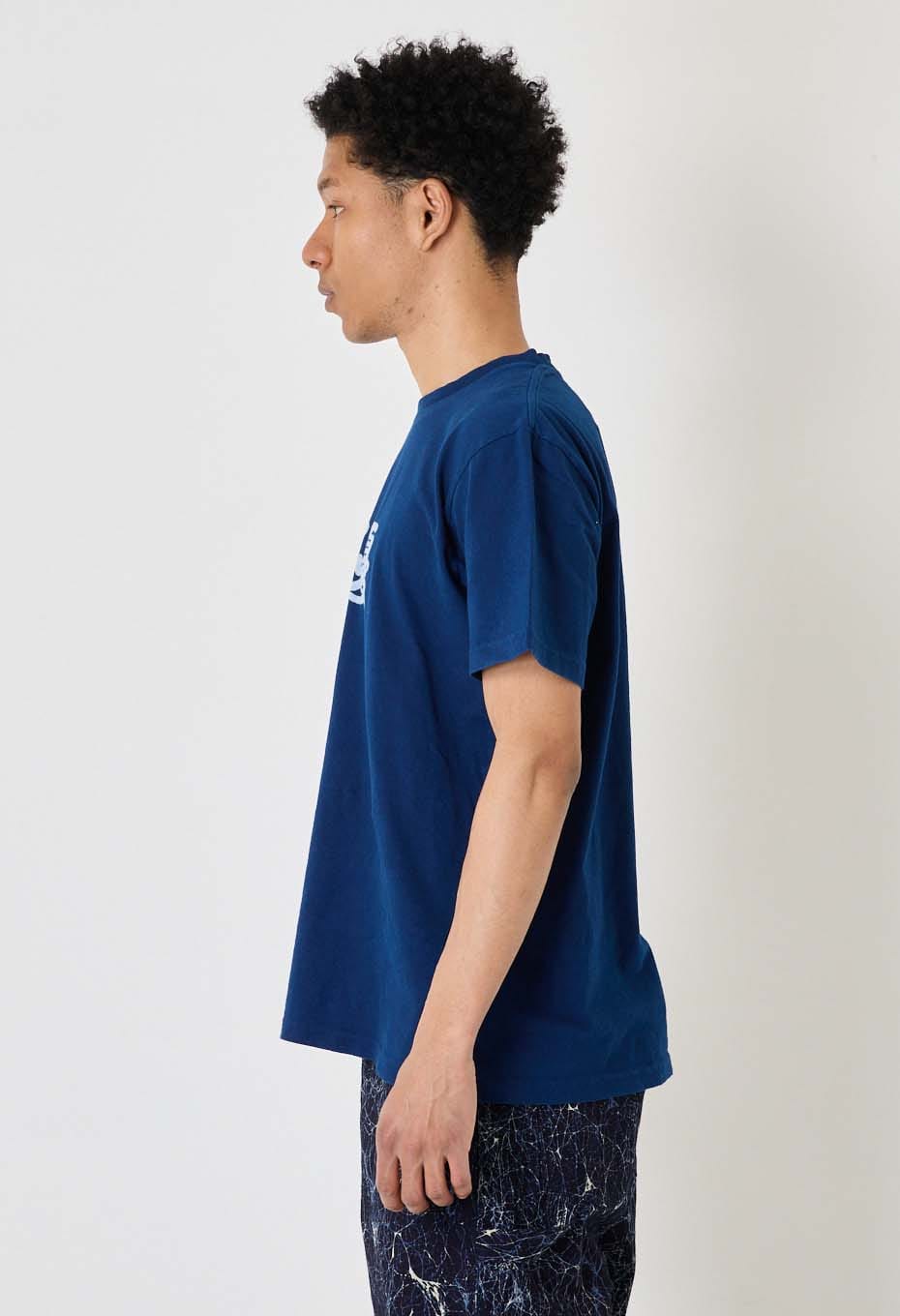 ユウリョウ インディゴバッセン Tシャツ - INDIGO