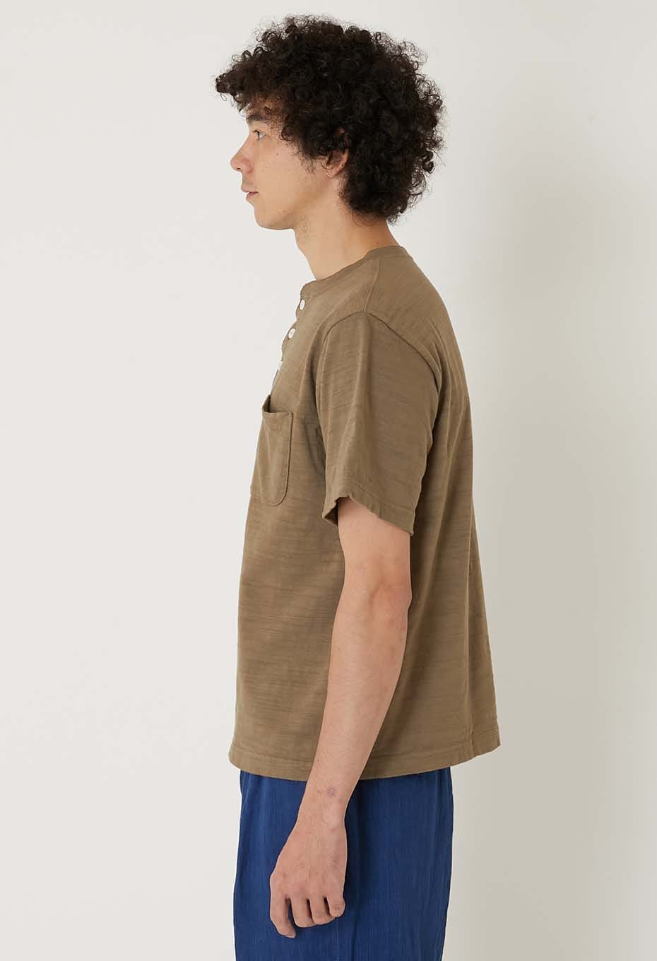 ヘビースラブテンジク ヘンリーネックポケットTシャツ - KHAKI