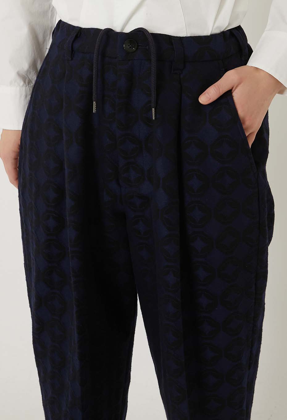 Shippout Jacquard Tuck Pants Women - DARK NAVY