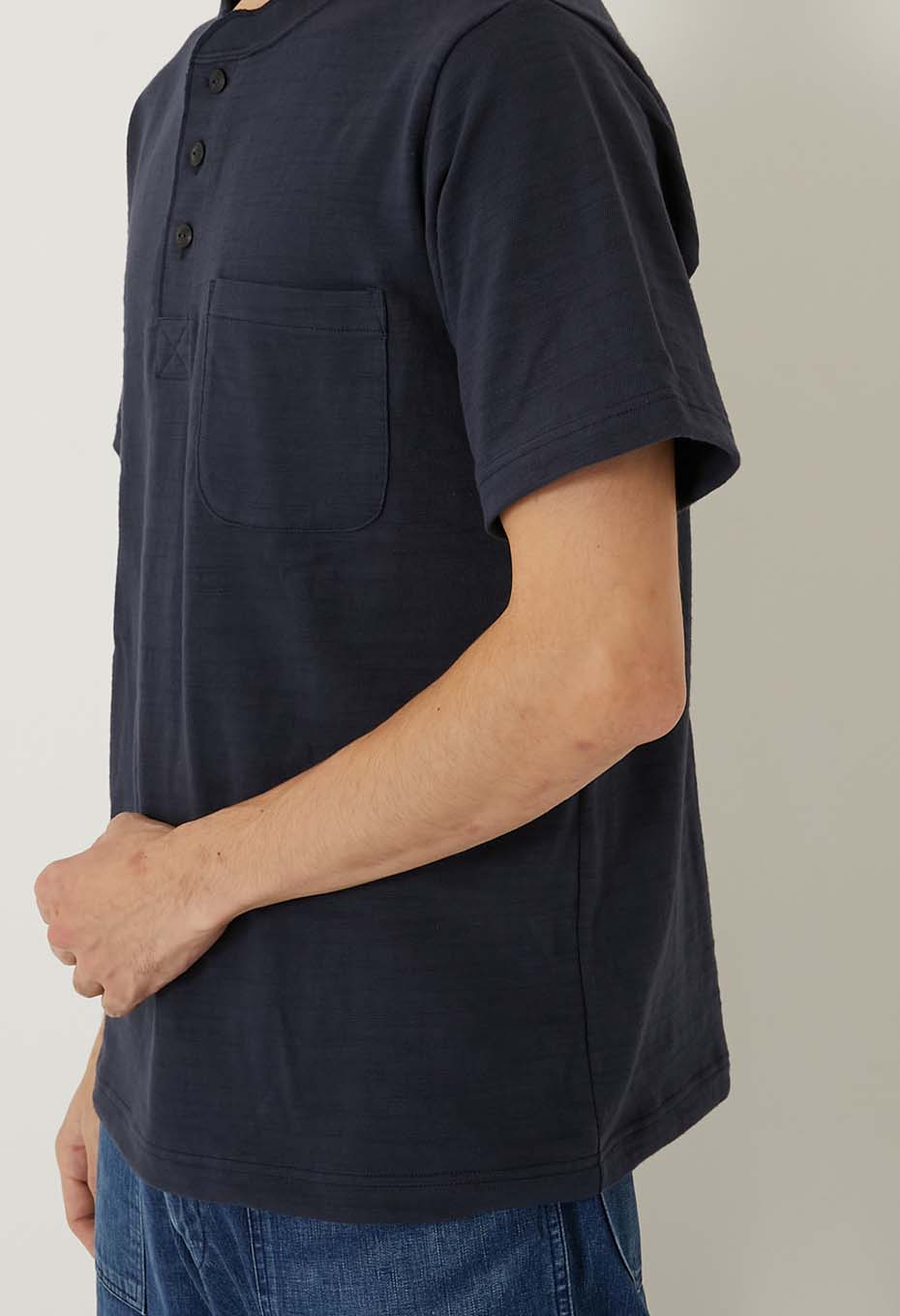 ヘビースラブテンジク ヘンリーネックポケットTシャツ - NAVY