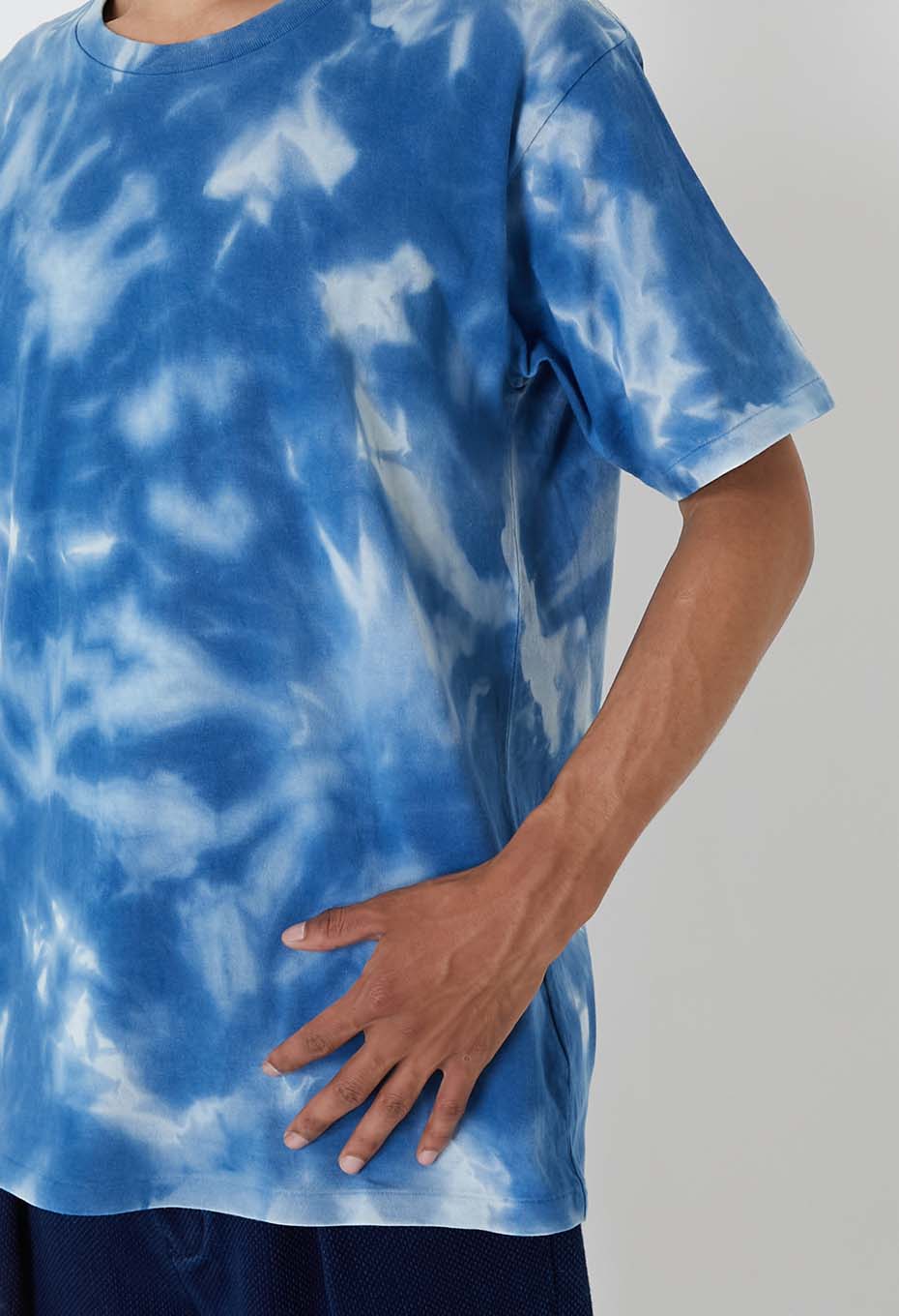 インディゴテシボリバッセン ショートスリーブTシャツ - INDIGO