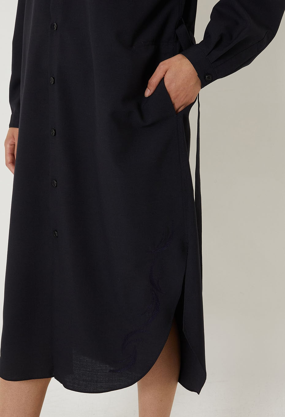 ドライポプリンメブキシシュウ バンドカラーワンピース - DARK NAVY