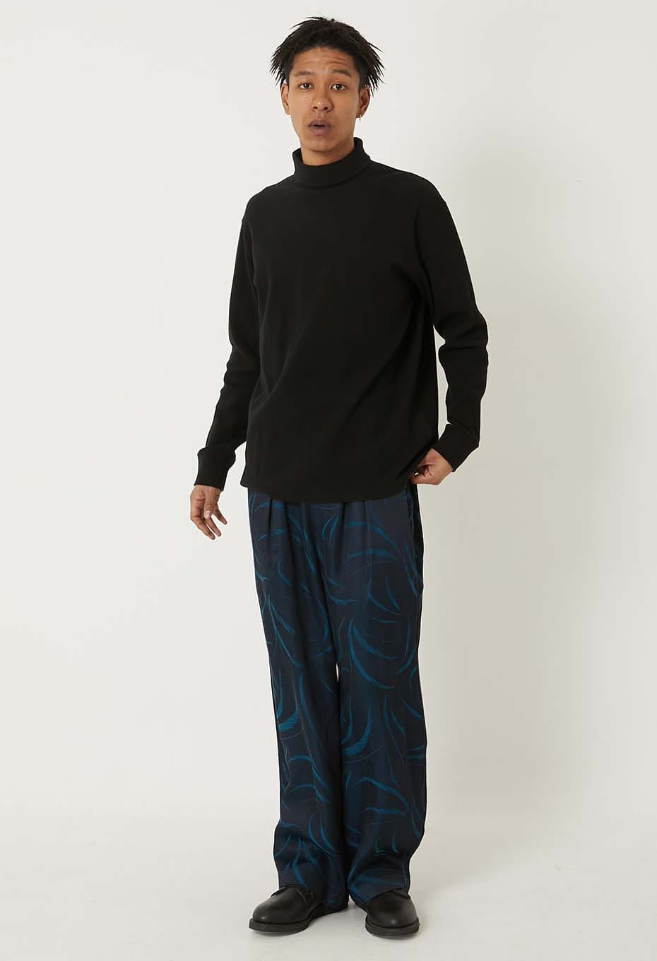 Mullite Teleco Needle Stitch Turtleneck T-shirt Unisex - BLACK