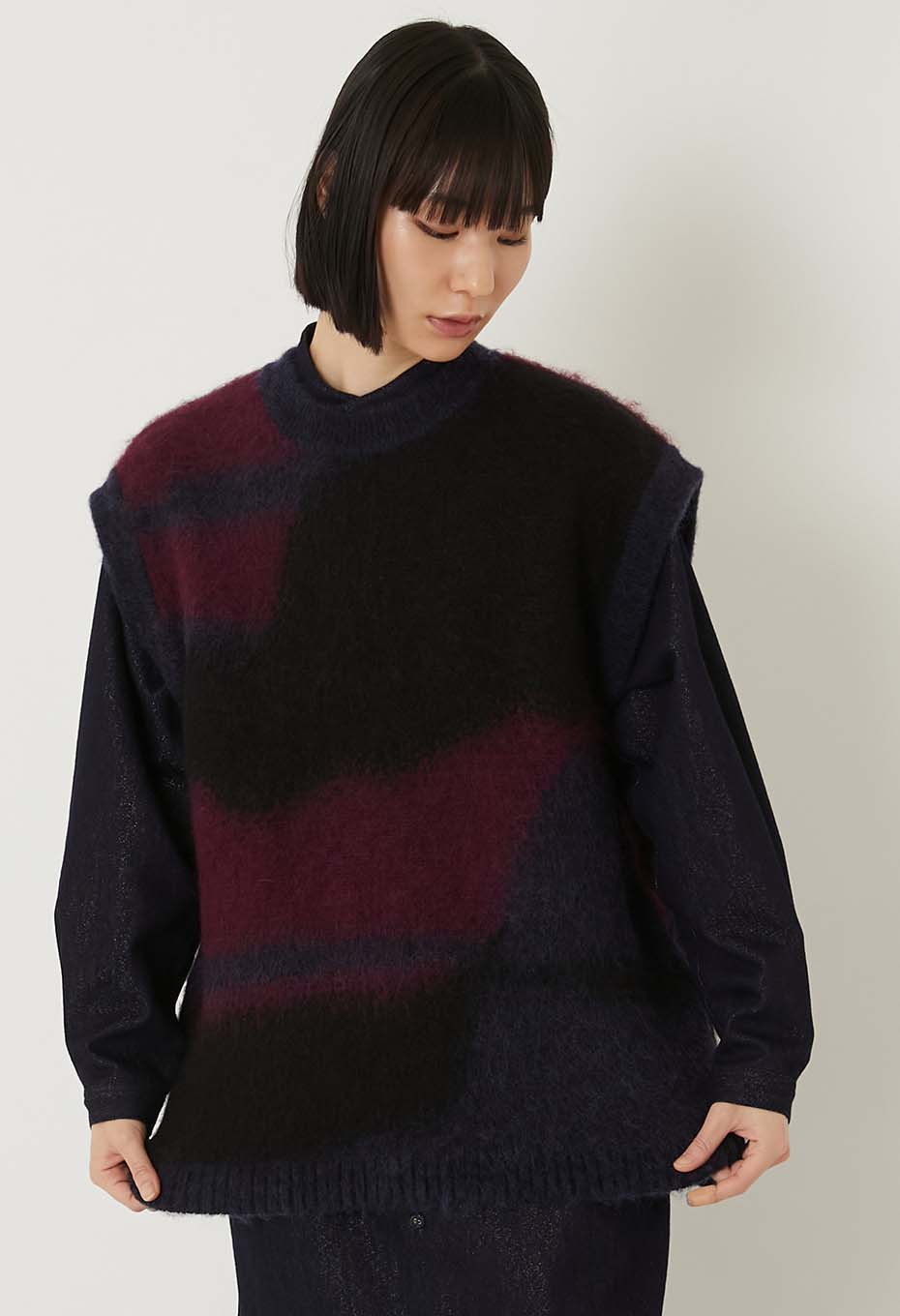シャギーグラデーション ニットベスト - DARK NAVY