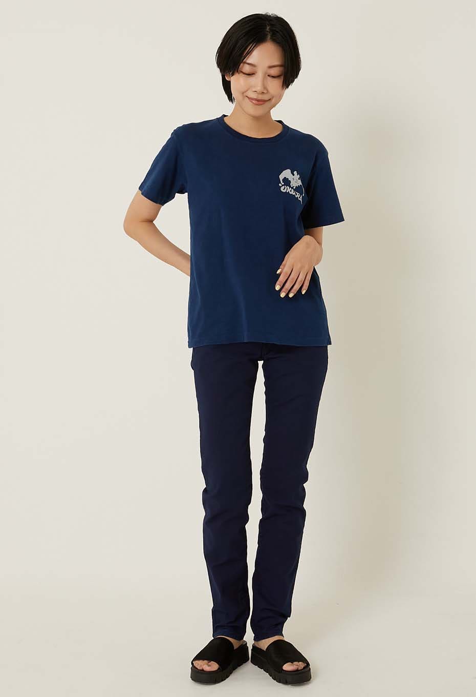 晴姿 バッセンバックプリント インディゴ Ｔシャツ - INDIGO